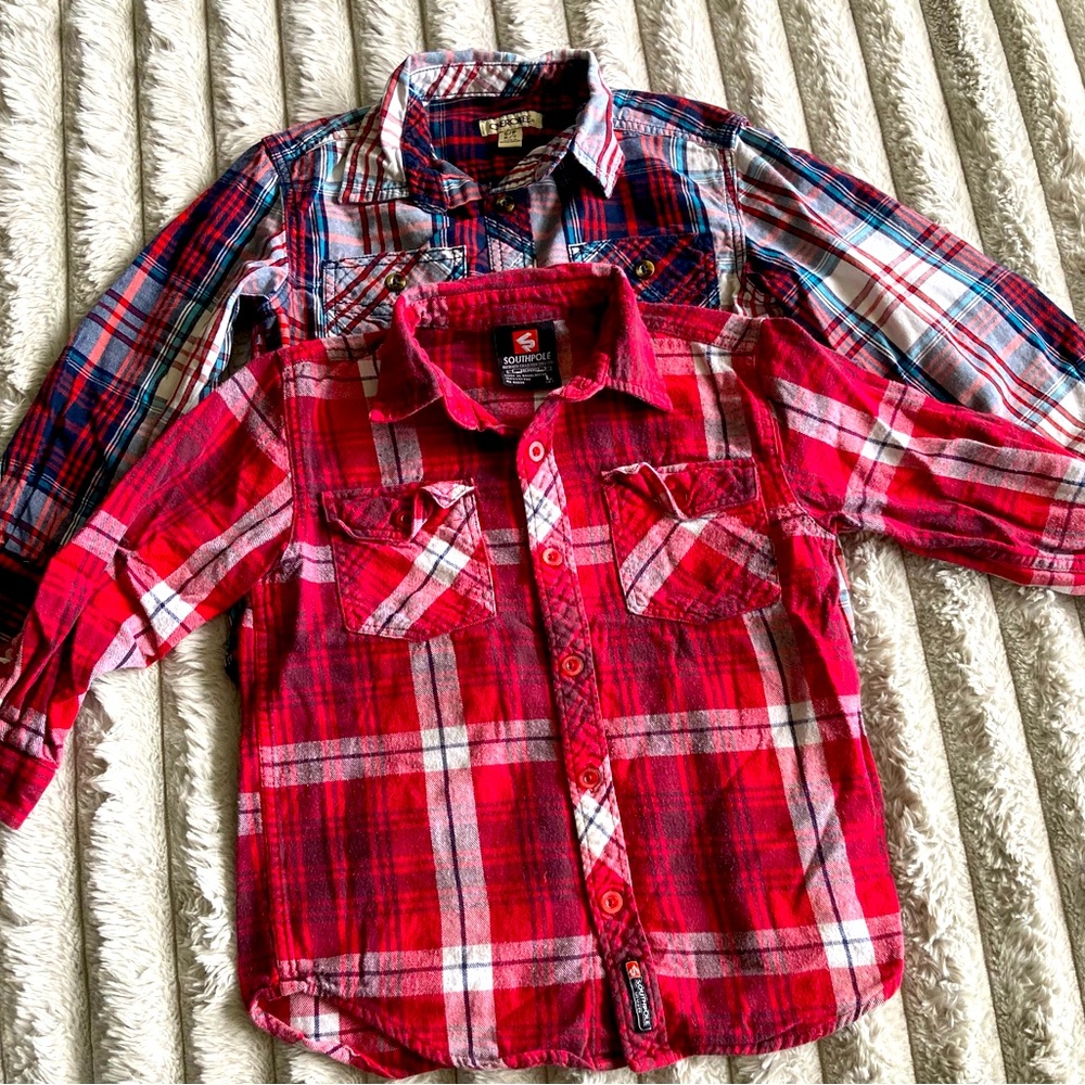 Boys size 6/7 long sleeve button up shirts